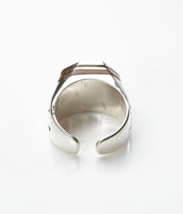 Black detail of Adawat'n Tuareg Ring Botam Tissght Signet