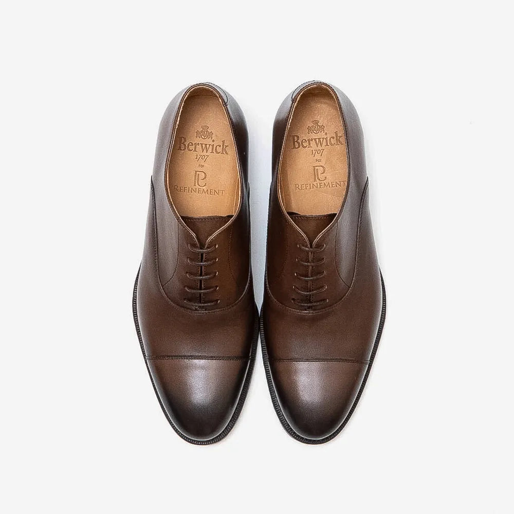 Berwick 4311 Oxford Cap Toe in dark brown Nomera leather, top view of pair.