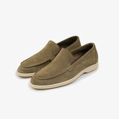 Berwick 5542 Flex Walk Loafer in Quercia brown leather, angled front view.