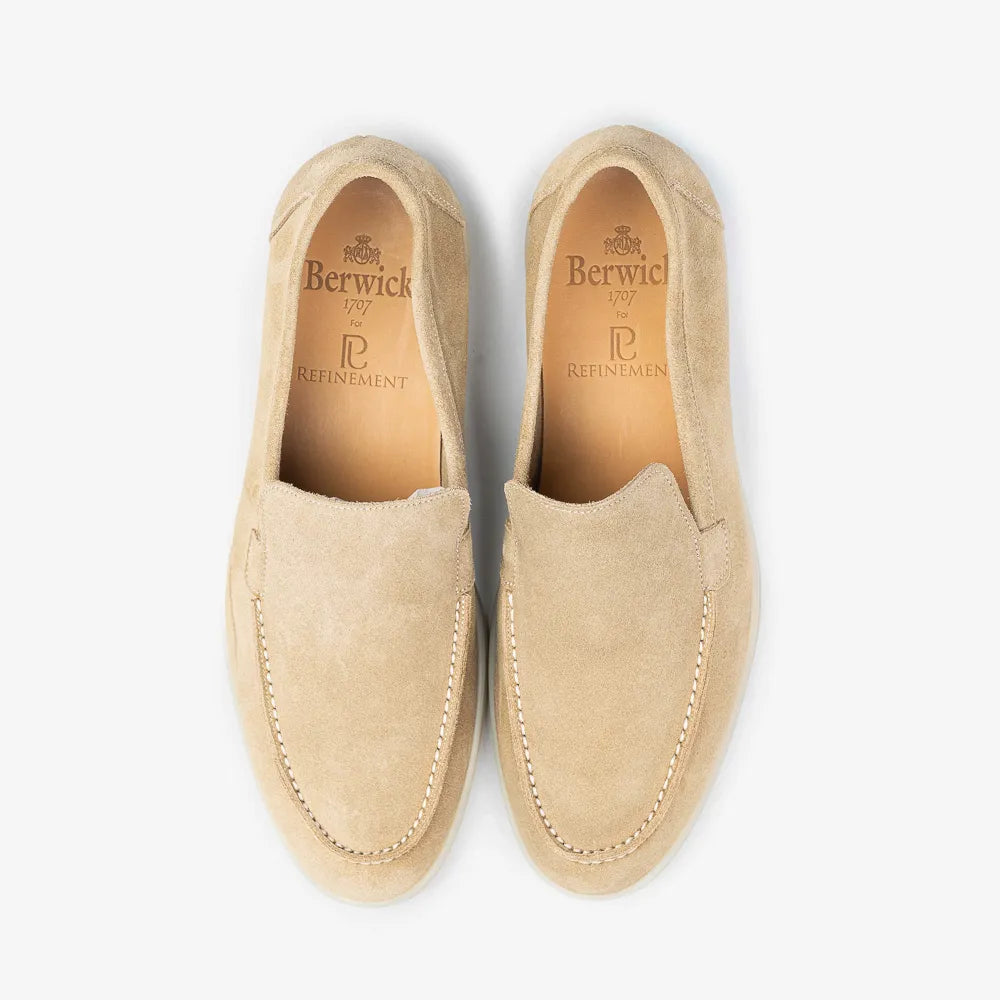 Berwick 5542 Flex Walk Loafer in Sughero tan leather, top view of pair.