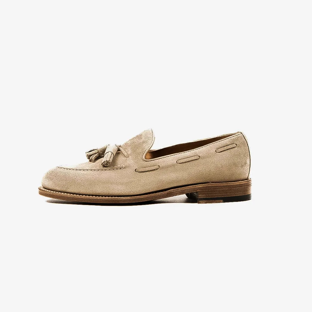 Berwick 5139 Tassel Loafer in gaucho suede, side profile highlighting elegant shape.