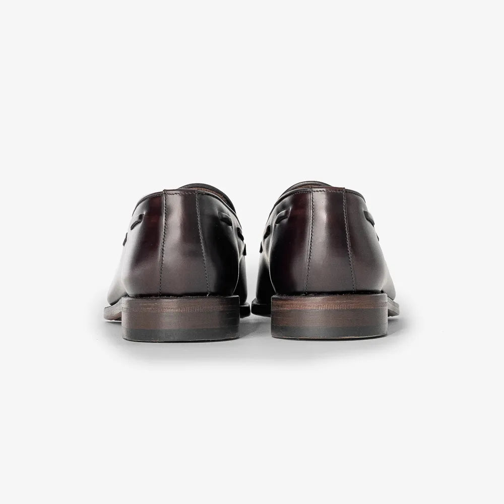 Berwick 5139 Tassel Loafer in Rois Marron leather, back view showing heel and welt stitching.