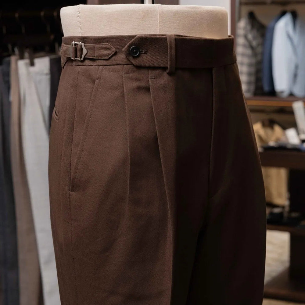 Waistband and waist detail of the Calsa Nagasaki Trousers Cotton Dark Brown