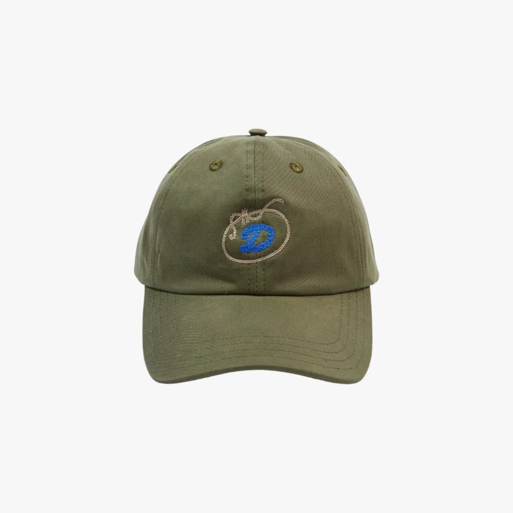 Front view of the Drake’s ‘D’ Lasso Emblem Cotton Twill Baseball Cap showing the embroidered lasso-style “D” emblem and structured cotton twill panels.