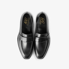 George Cleverley Owen Oxford in black calf leather, top view highlighting closed lacing.