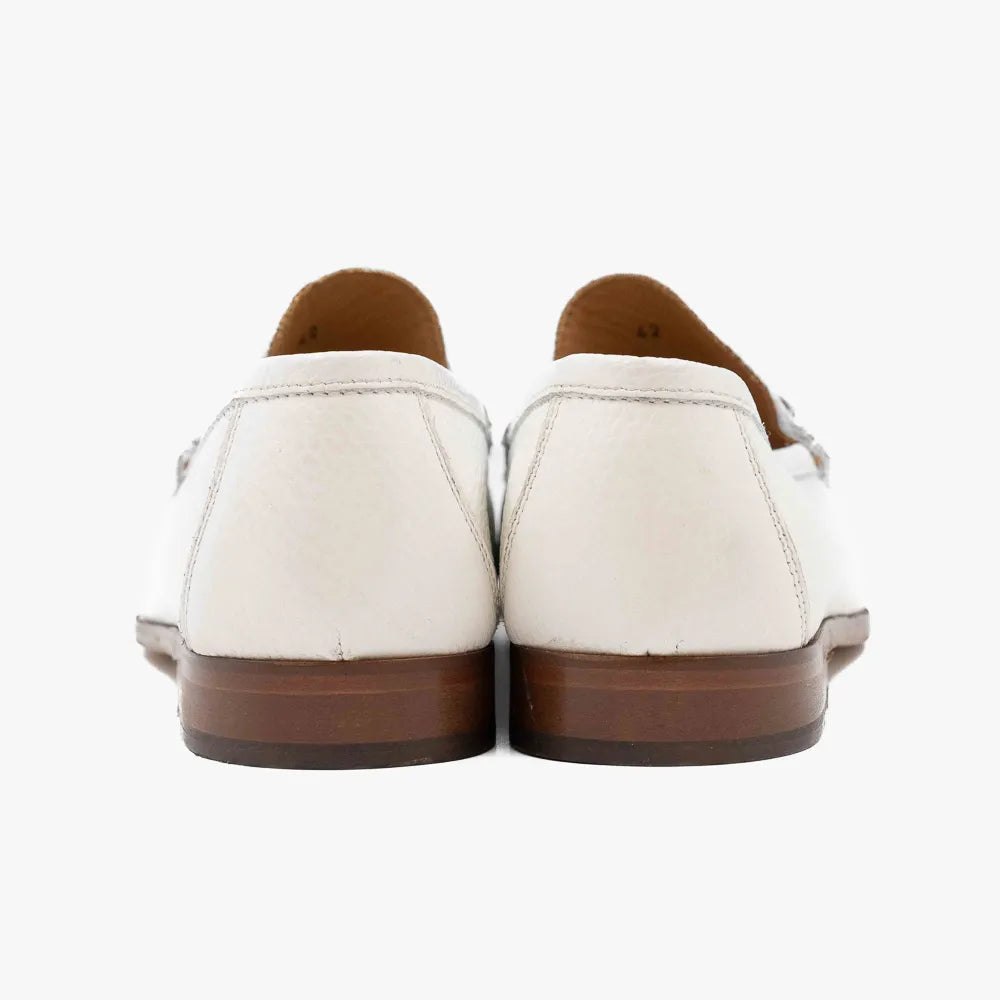 Back view of Il Mocassino B-Reverso 17 Pegaso 112 Bianco loafer showing heel detail.