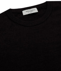 Close-up of the ribbed crew neck collar showing ice cotton knit structure, stitching, and refined finishing.