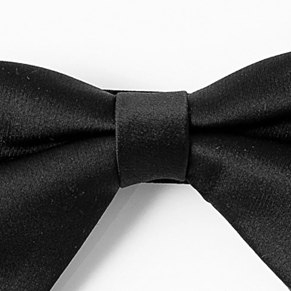 Refinement Bow Tie Black 7.5 CM Knot Detail