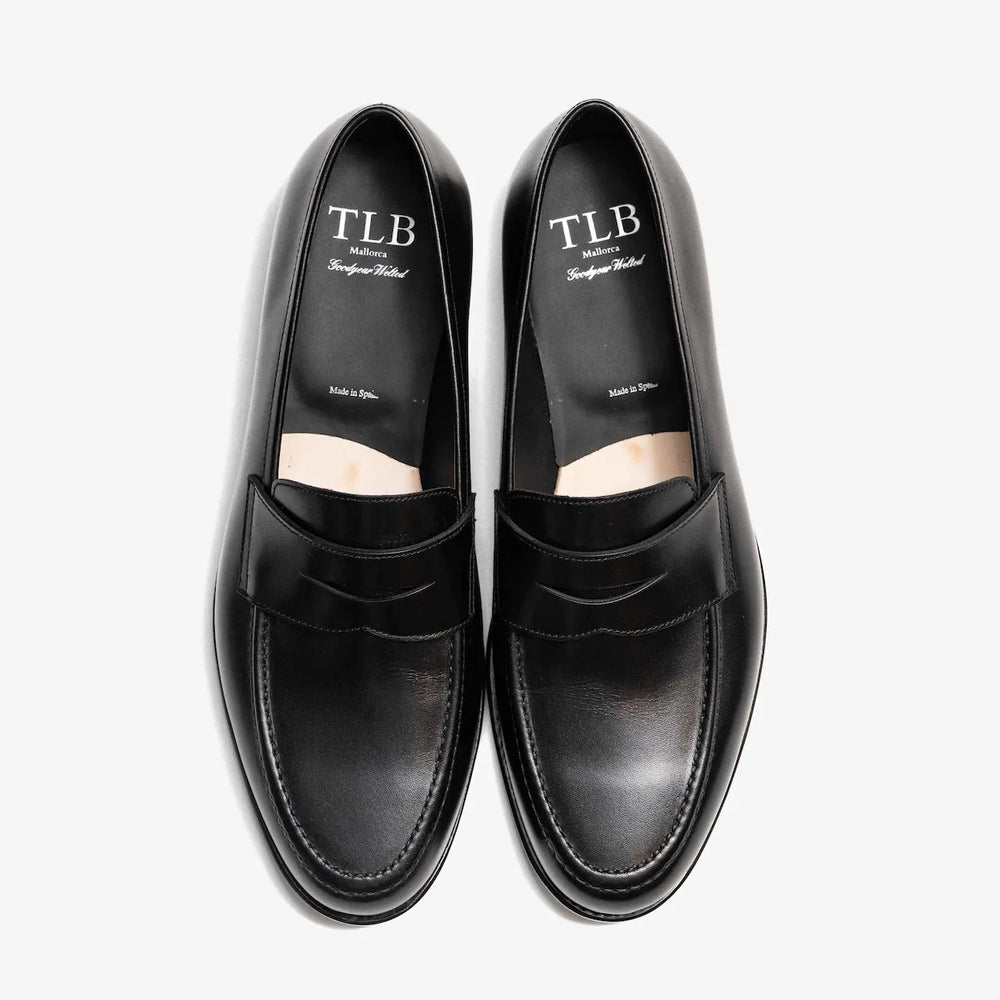 Top-down view showing the buckle detail and grain texture of the TLB Mallorca 325 Goya Buckled Loafer.
