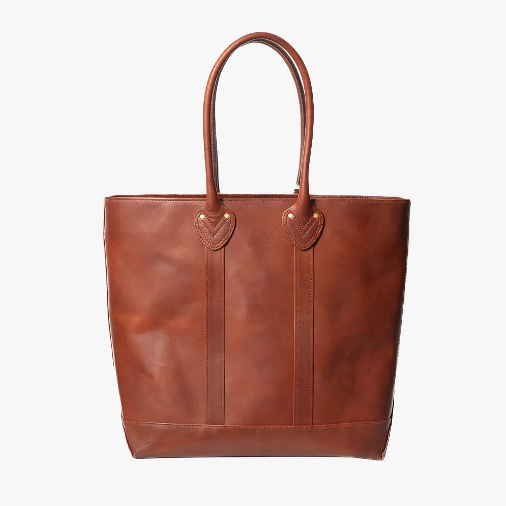 Front view of the Vasco x Refinement Leather Tote in camel showing the structured silhouette and premium leather finish.