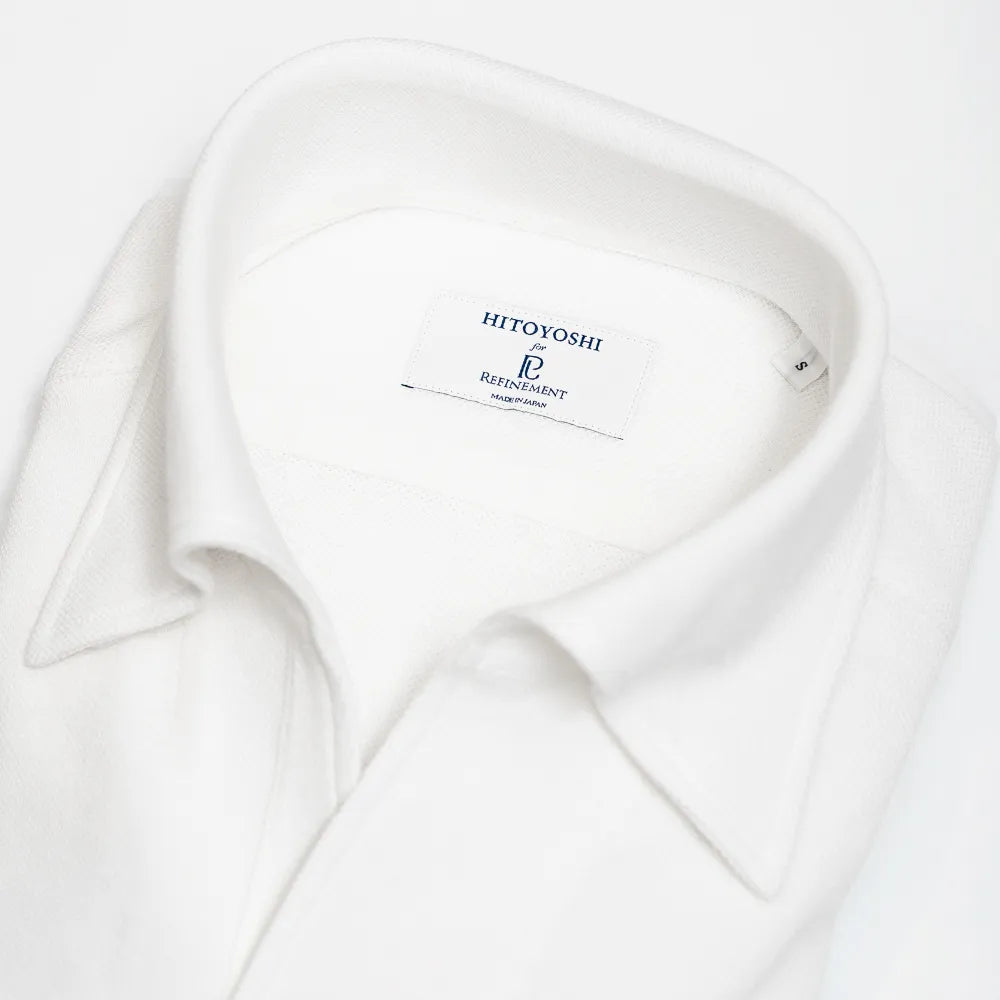 hitoyoshi-for-refinement-one-piece-collar-polo-long-sleeve-white-collar-detail.