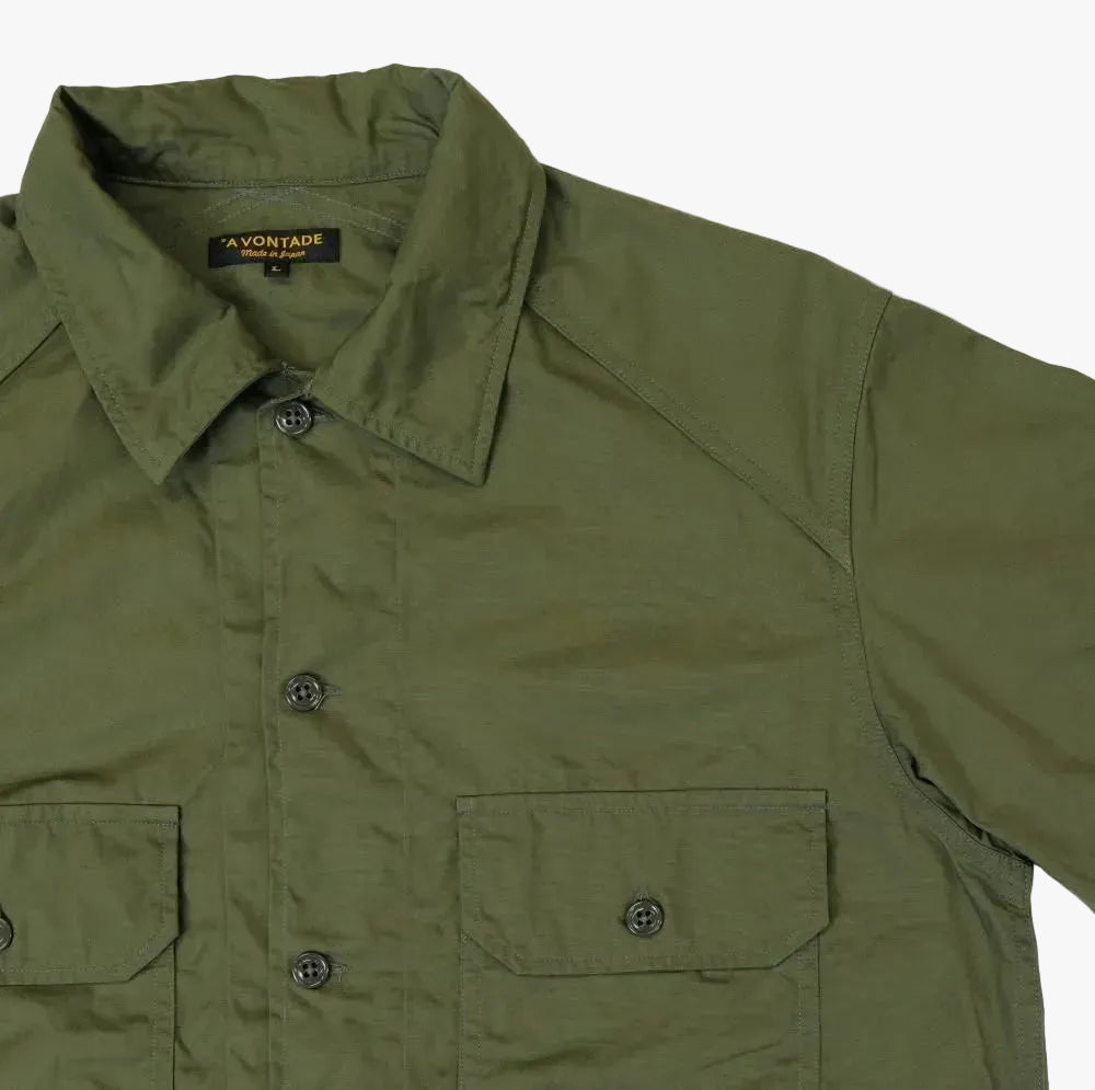 A Vontade Field Shirt Jacket Military Poplin Olive Collar Detail