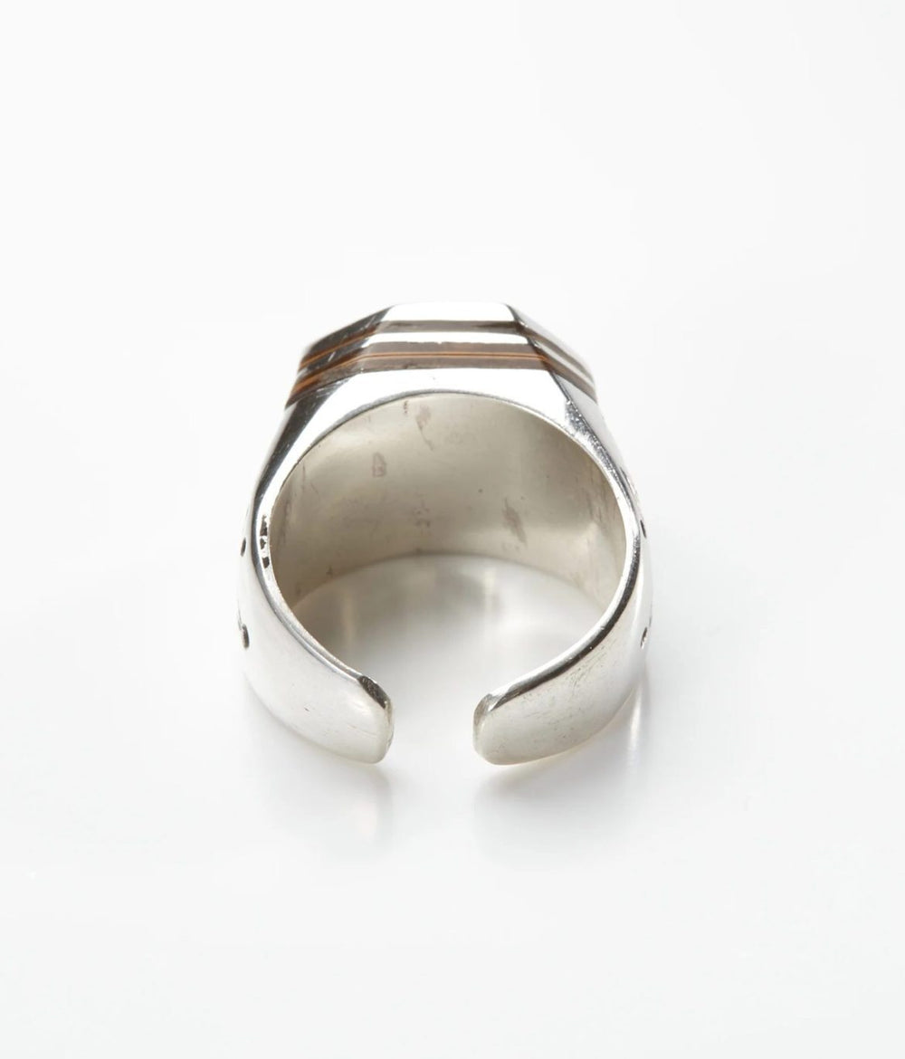 Black detail of Adawat'n Tuareg Ring Botam Tissght Signet