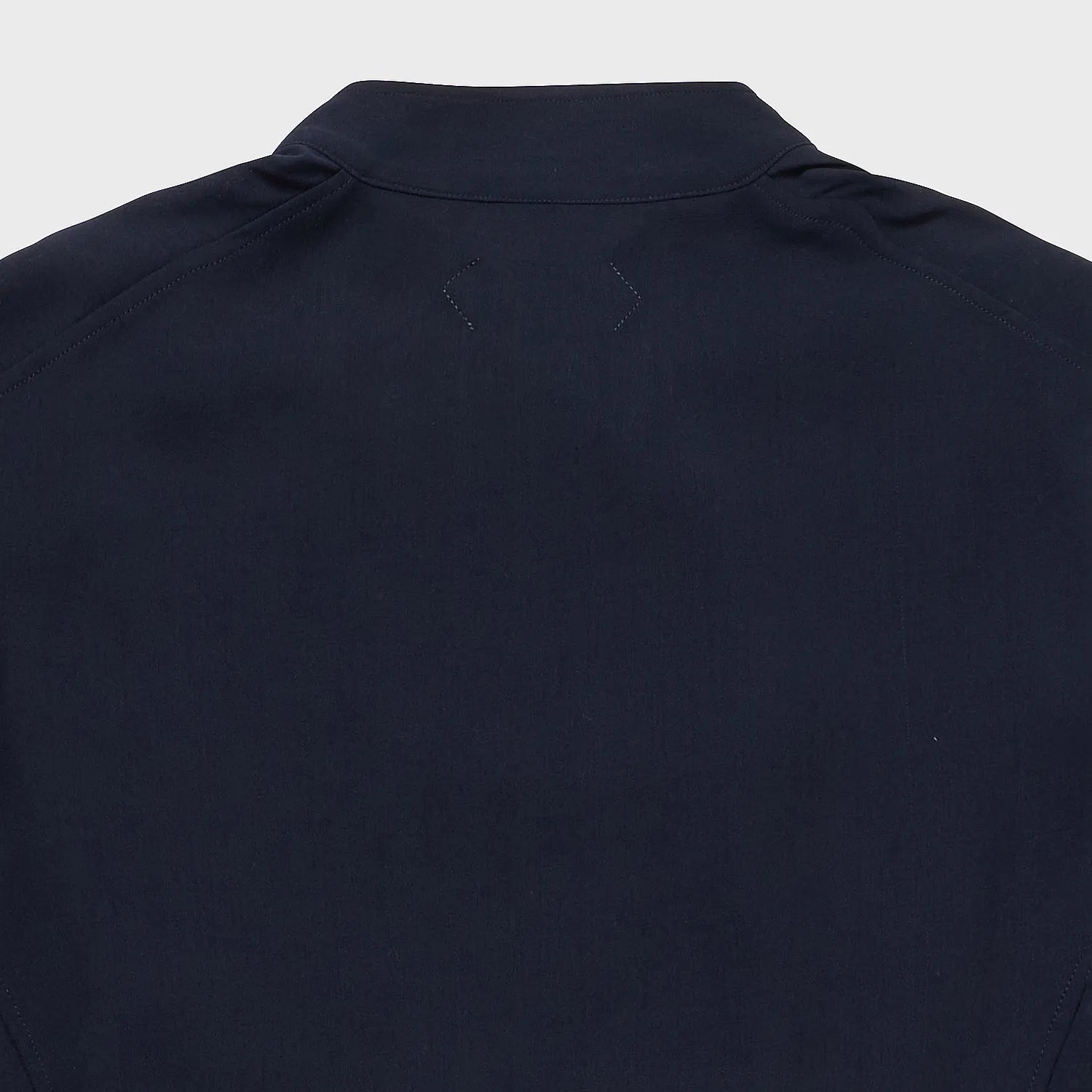 auberge gred jacket navy back silhouette detail1