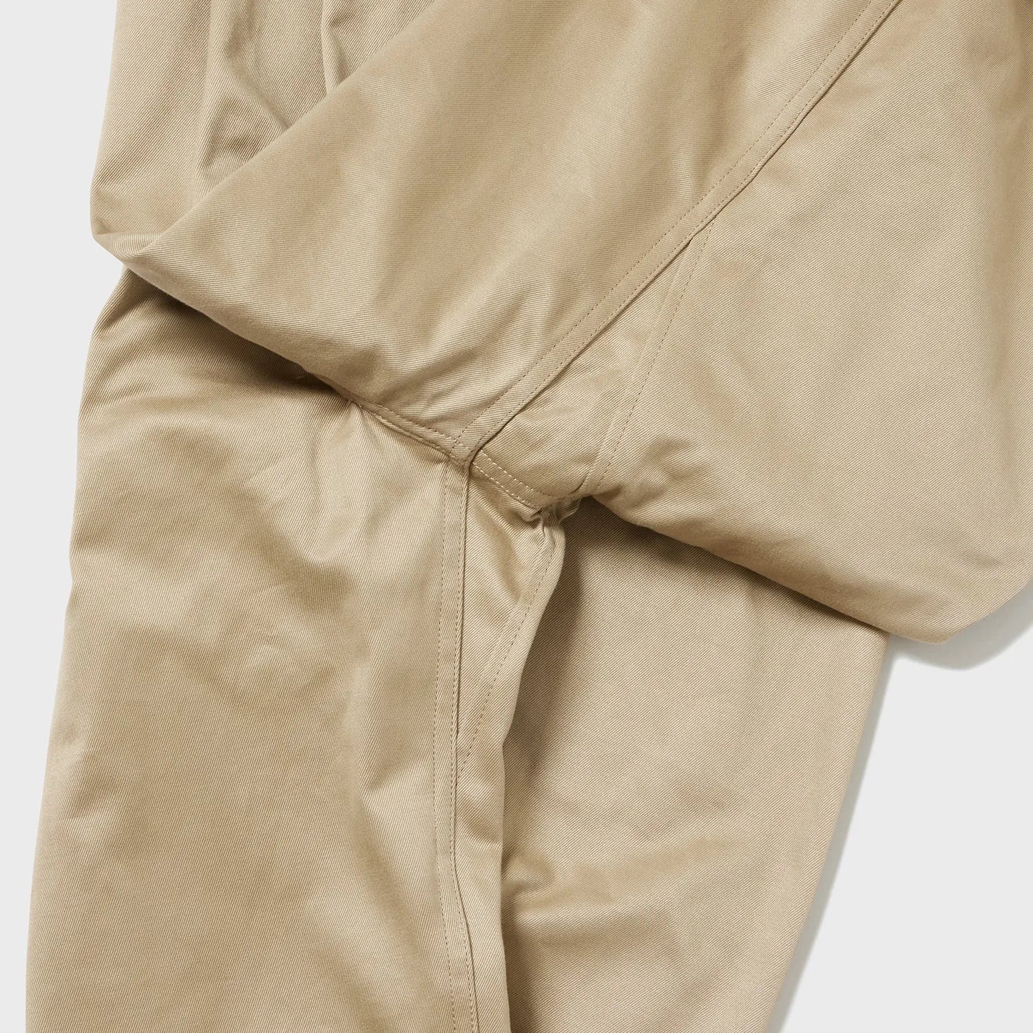 Auberge LATE52 Pants French Beige Back Pocket Detail