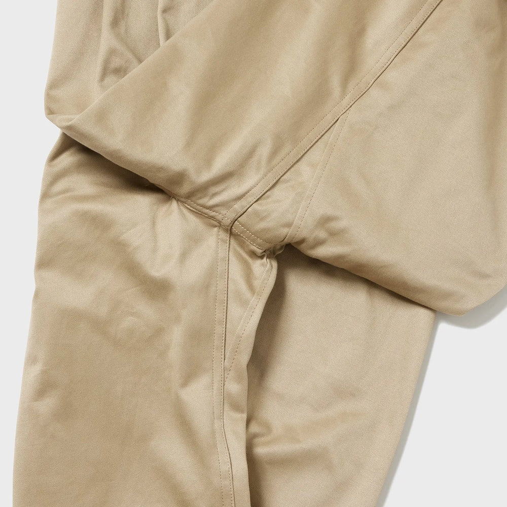 Auberge LATE52 Pants French Beige Back Pocket Detail