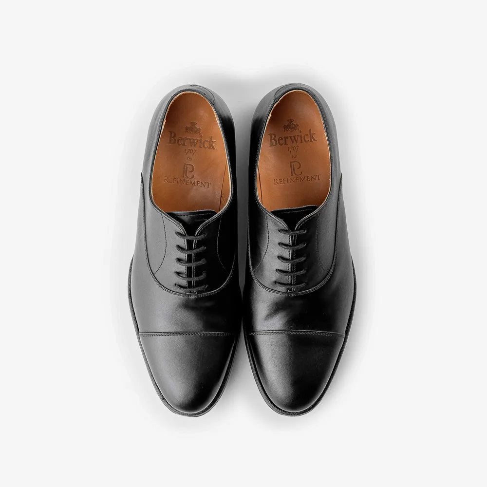 Berwick 4311 Oxford Cap Toe in black Chateaubriand leather, top view of pair.
