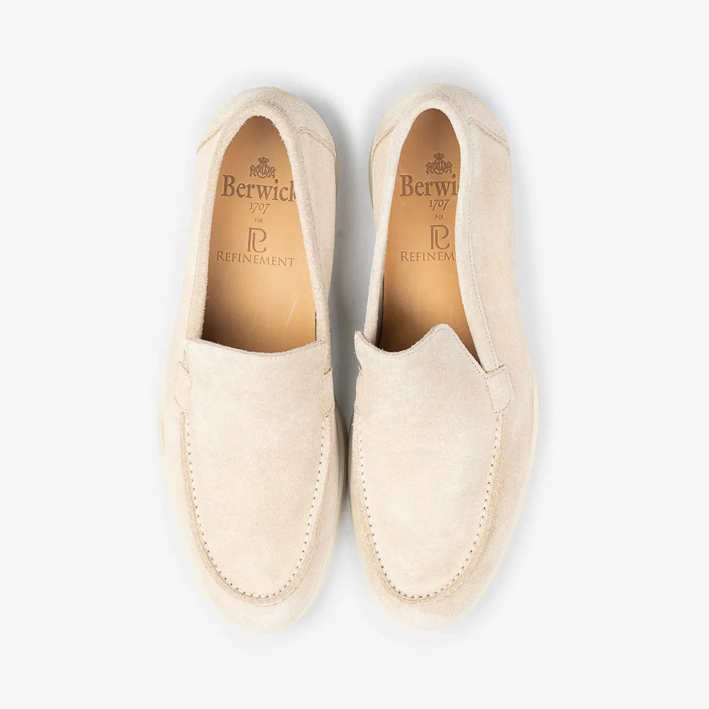 Berwick 5542 Flex Walk Loafer in Nude Spring leather, top view of pair.