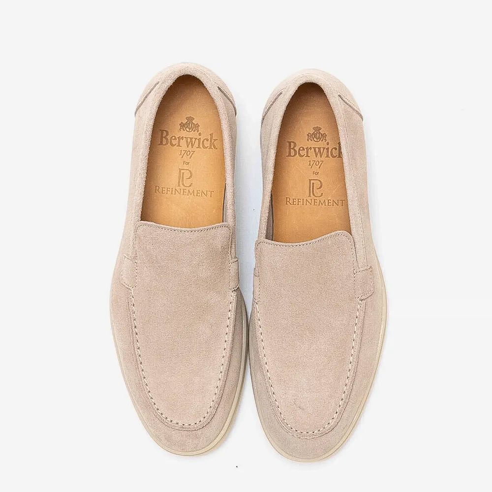 Berwick 5542 Flex Walk loafer in Yankee Avola leather, top view of pair.