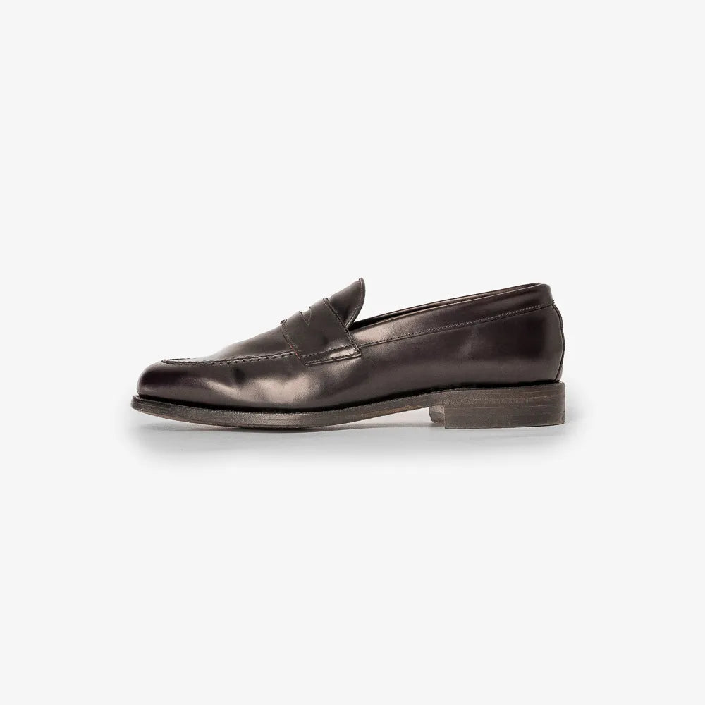 Berwick 5138 Penny Loafer in Rois Marron leather, side profile showing elegant lines.