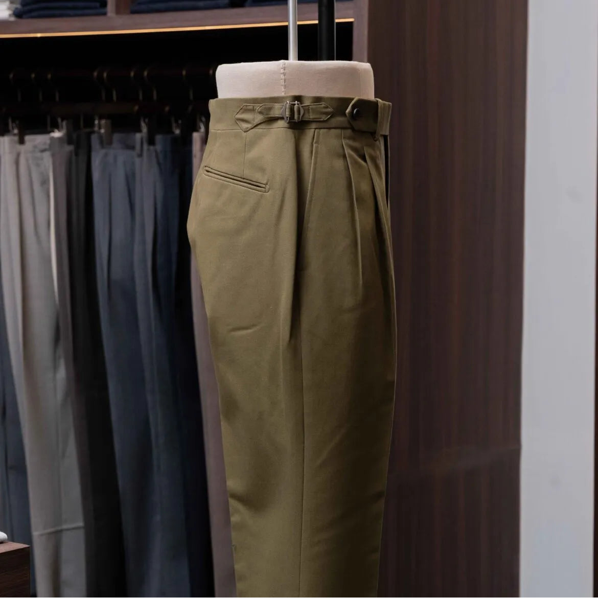 Side view of the Calsa Nagasaki Trousers Cotton Olive