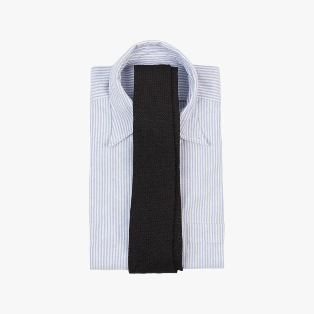 Drake’s Hand Rolled Large Knot Grenadine Tie Black Knot Detail