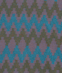 Close-up fabric texture of the Gallia Coleman Polo Zig Zag Olive Pink Blue showing the knitted zigzag pattern and color details.