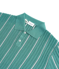 Close-up of the collar of the Gallia Tucson Polo Jacquard Rust Green, showing the textured jacquard knit and color contrast.