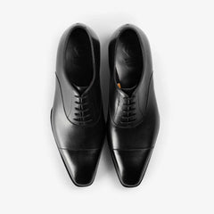 Gaziano & Girling DG70 Oxford in black calf leather, top view showing closed lacing and captoe.