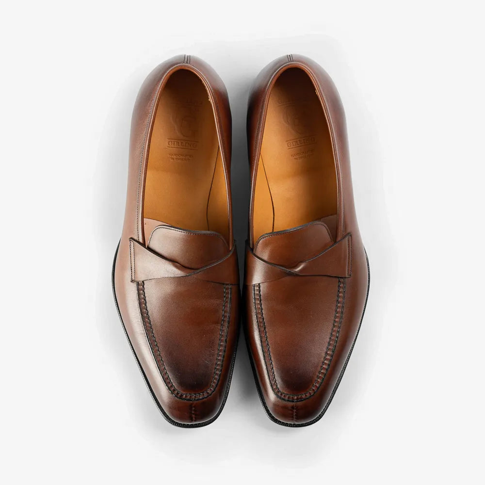 Gaziano & Girling KN14 Antibes II Oxford in Vintage Oak, top view showing lacing and refined lines.
