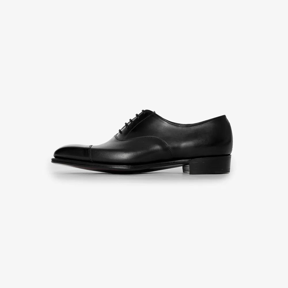 George Cleverley Harry Oxford in black calf leather, side profile highlighting elegant silhouette.