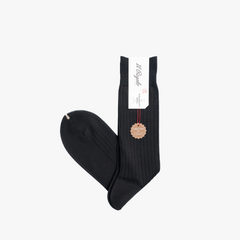Folded view of the Il Regalo 8×2 Rib Socks Black highlighting the rib texture and reinforced toe.