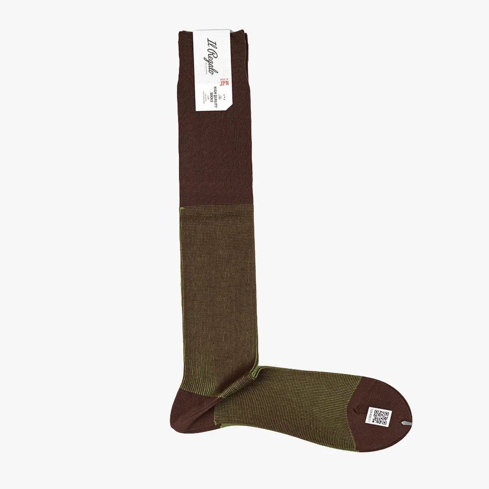 Front view of the Il Regalo Reversible Bi-Color Over The Calf Socks in Sepia & Green showing the bi-color design and extended rib length.