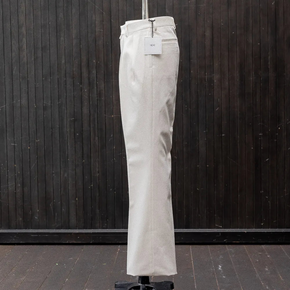 Neat 11.5oz Natural Slub Denim Flare White Side View