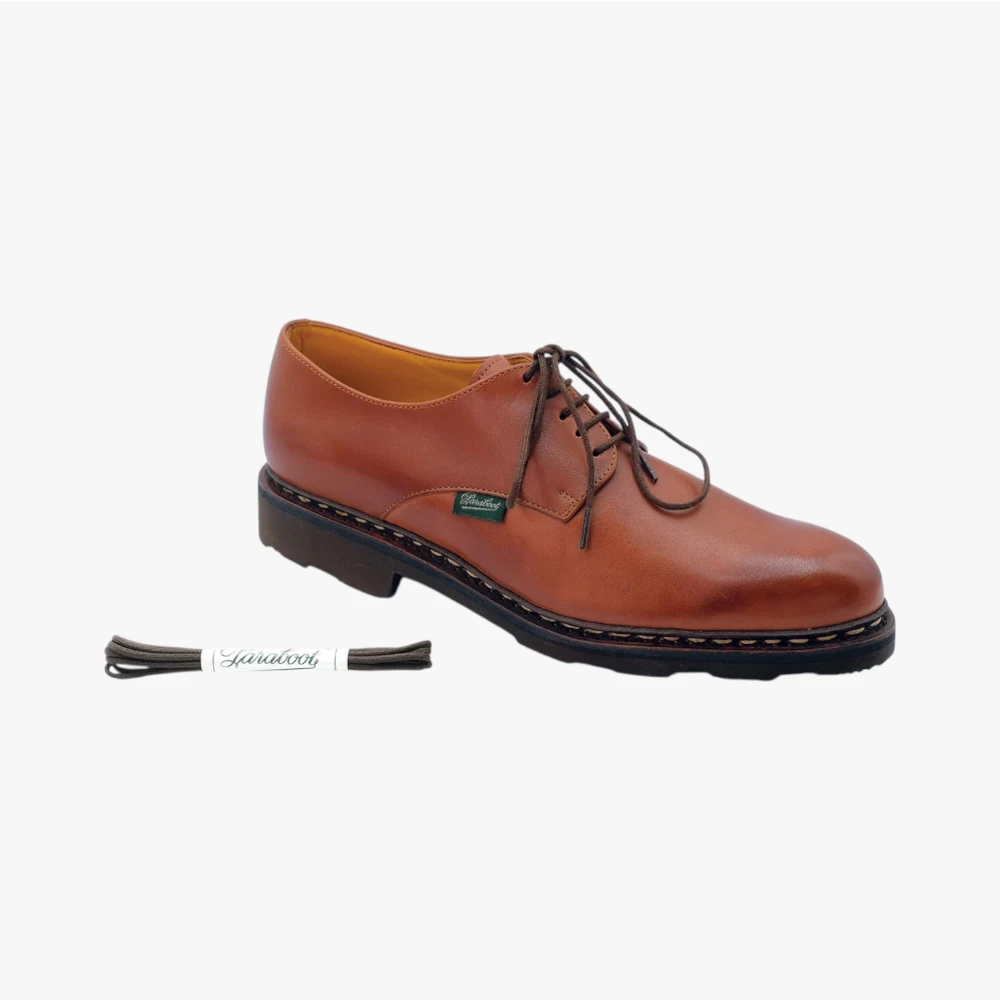 Close-up of the cafe shoelace texture showing weave detail and durable construction.