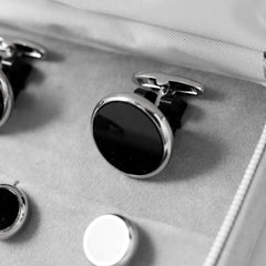 Refinement Formal Cuffs & Stud Set Onyx Silver Round Cufflinks Detail