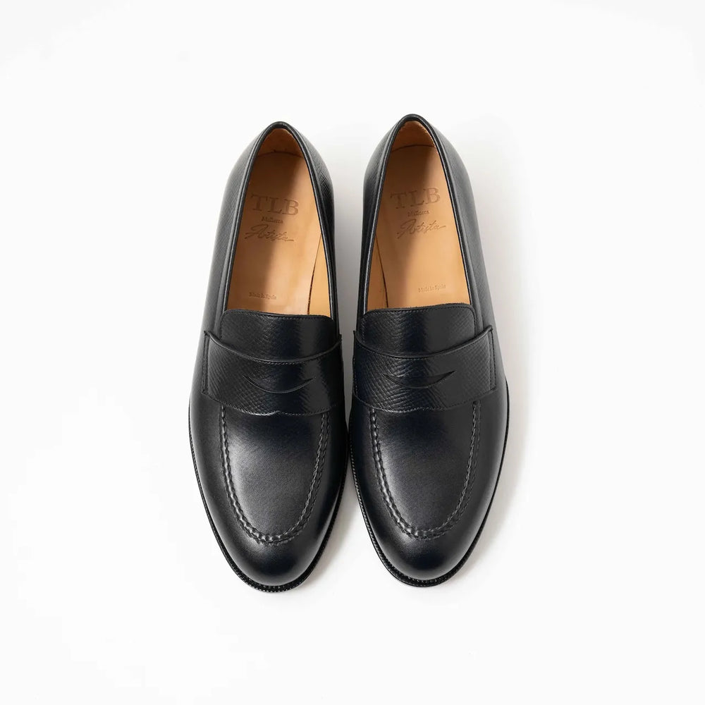 Top-down view showing the penny strap and rich hatch grain texture of the TLB Mallorca 315 Jones Loafer.