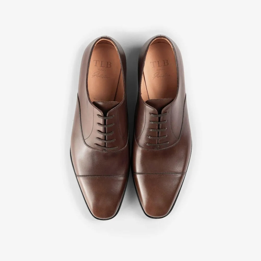 Top view of TLB Mallorca Artista 128 Picasso Vegano Brown Oxford highlighting toe shape and lining